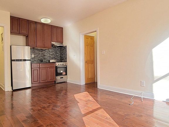 5th image of 184 Clarkson Ave APT 1D
