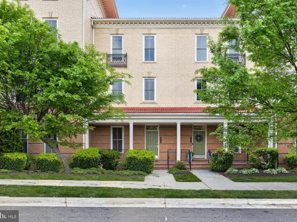 2413 Conoy St, Alexandria, VA 22301