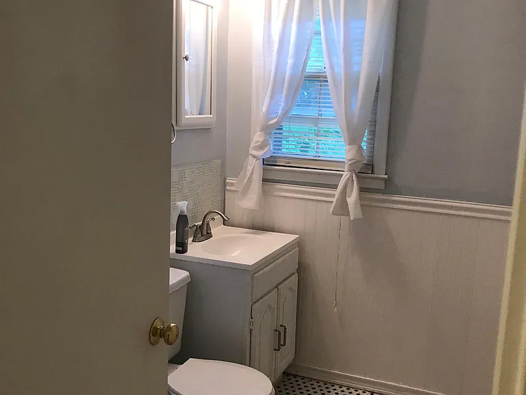 Lower area half bath