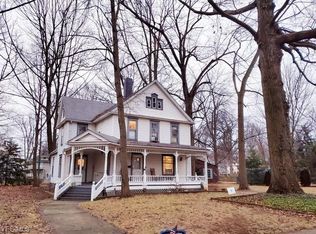 232 Harrison St, Elyria, OH 44035