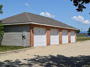 3901 Crowwood Dr #4001-C-101, Champaign, IL