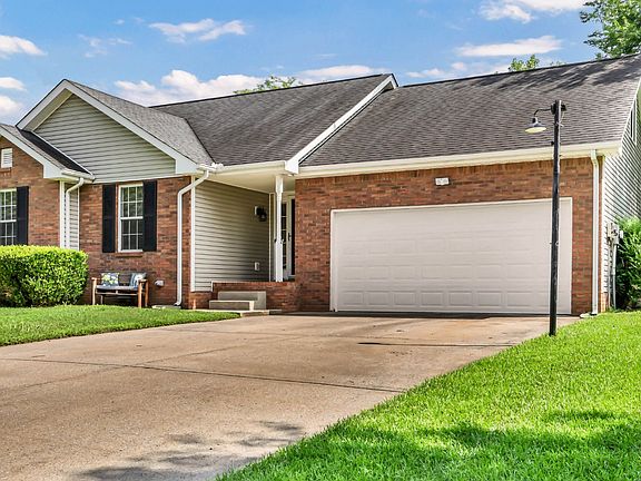 3rd image of 3230 N Senseney Cir