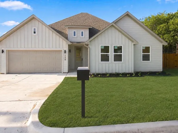 716 Dalton St, Weatherford, TX 76086