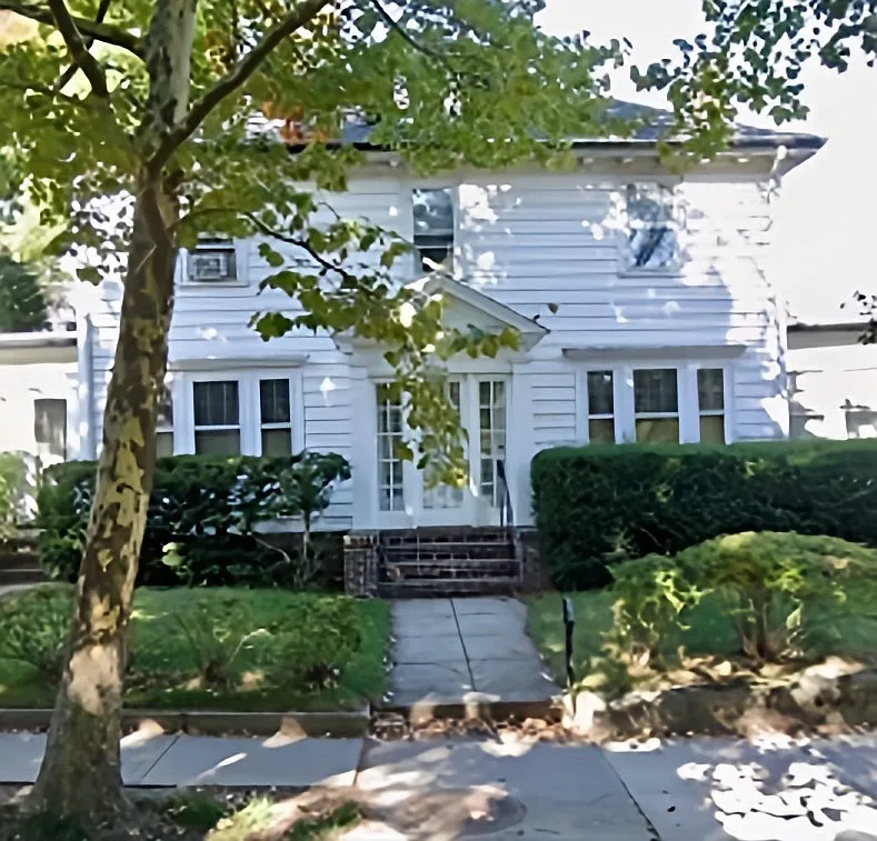 4 bed, 1.5 bath, 1980 sqft, $5,000 — Photo 1