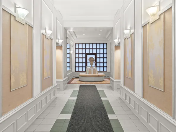 12 East 87th Street image 7 of 7