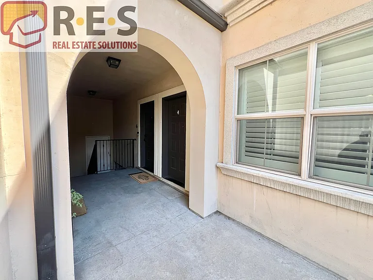 150 S Harrison St #107 — Photo 1