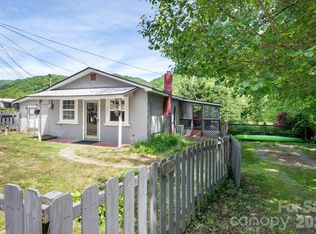 2802 Beaverdam Rd, Canton, NC 28716