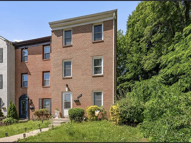 2920 Wetherburn Ct — Photo 3