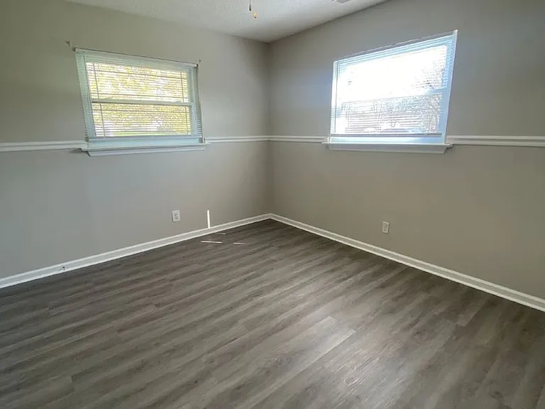 168 Reynolds Dr — Photo 10