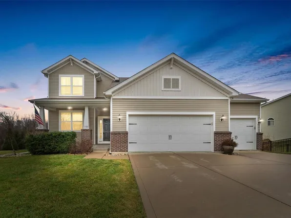 1180 Regents Ct, Dardenne Prairie, MO 63368