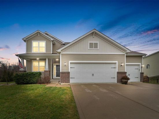 1180 Regents Ct, Dardenne Prairie, MO 63368