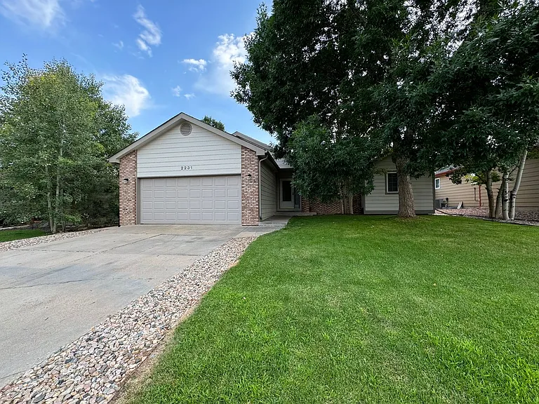 2231 Water Blossom Ln — Photo 3