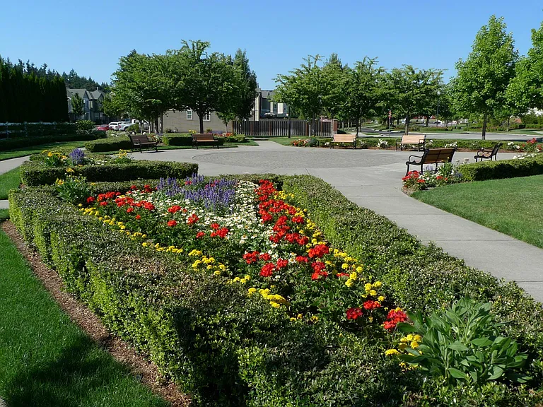 Common ground to enjoy with beautiful landscaping