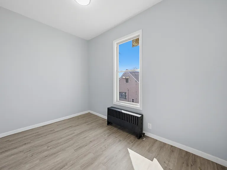 4317 W 13th St #2 — Photo 8