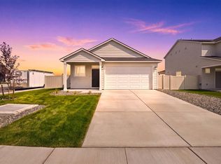 1422 Lena Ave, Benton City, WA 99320