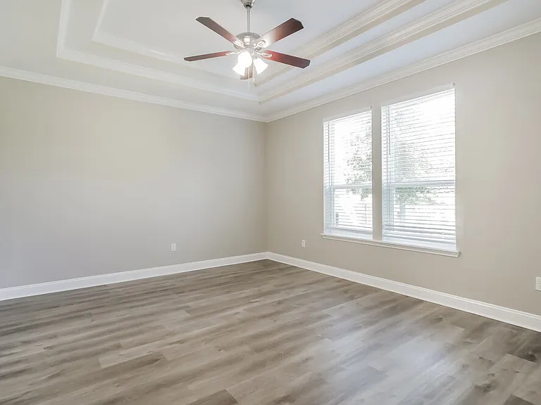 124 Willow Lake Dr — Photo 10