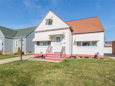7902 Lanyard Dr, Parma, OH, 44129