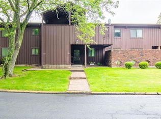 101 Webster Ct UNIT 101, Newington, CT 06111