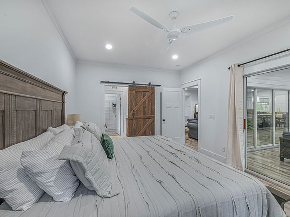 3rd image of 132 Chelsea Pl