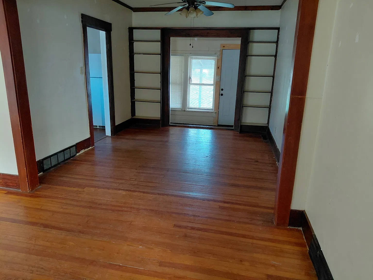 2 bed, 858 sqft, $800 — Photo 3
