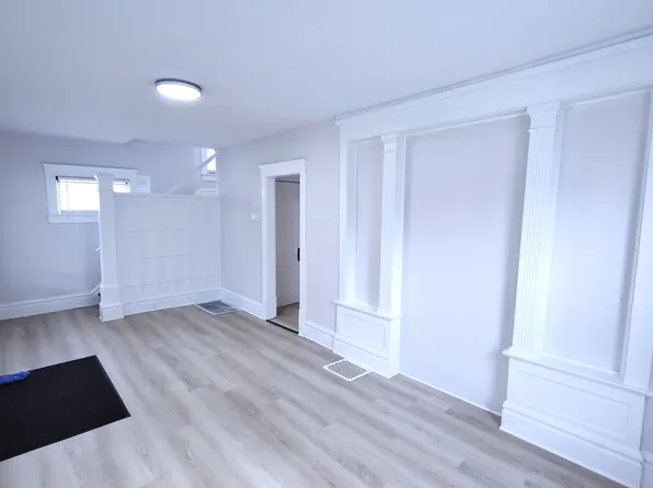 991 Diana Ave, Akron, OH 44307