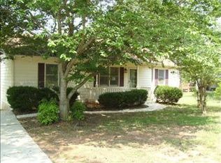 265 Fairlane Dr, Athens, GA 30607