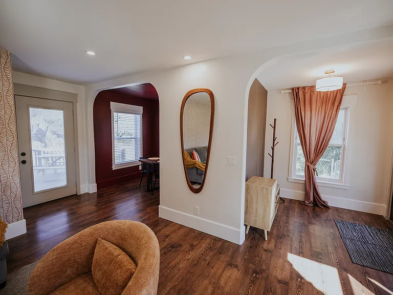 1384 Banner Rd — Photo 5