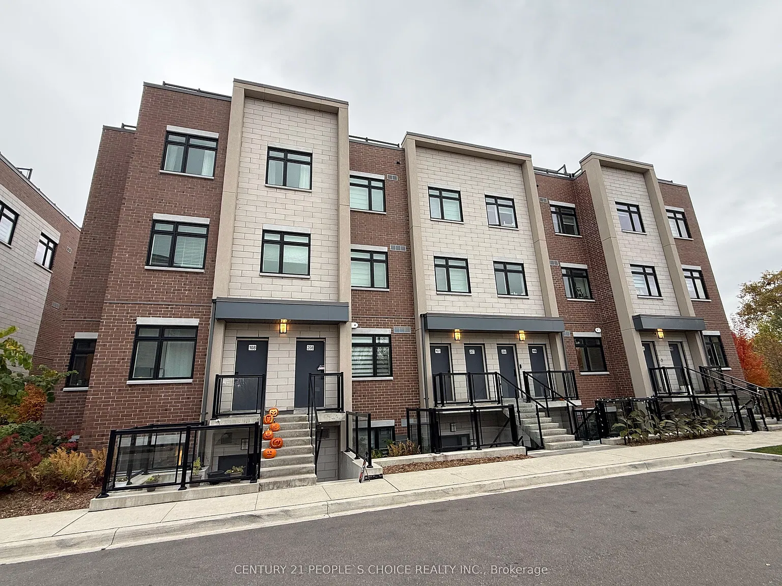 3 bed, $3,300 — Photo 2