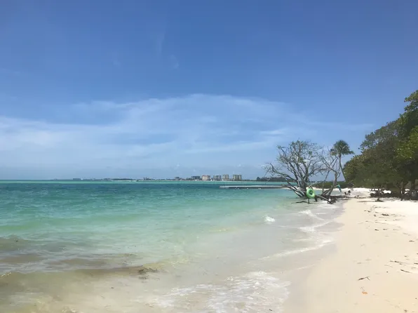 19B Sandy Cove Rd, Sarasota, FL 34242