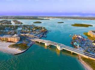 156 146th Ave E #B, Saint Petersburg, FL 33708