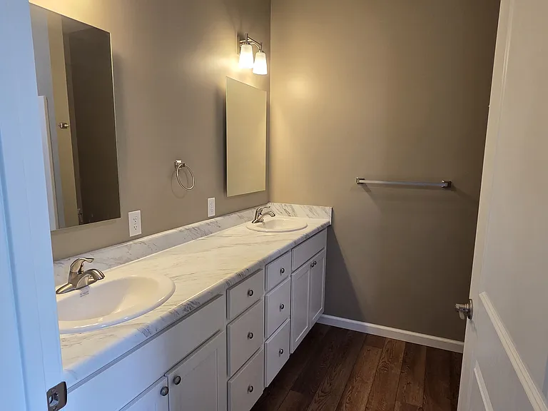 1208 Jennings Rd — Photo 11
