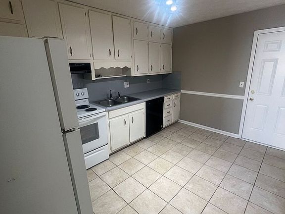 5th image of 221-223 Scarlet Way