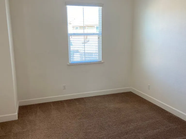 907 Blossom Rock Ln — Photo 21