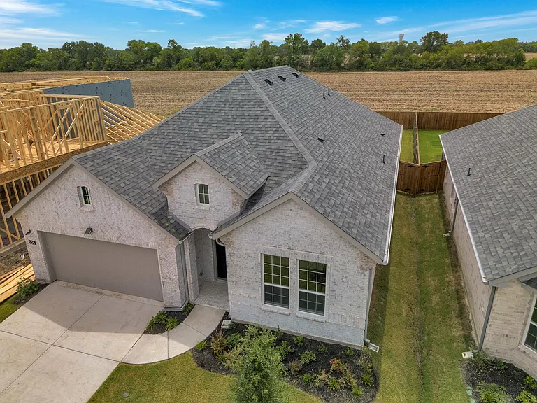 603 Parrino Pkwy — Photo 33