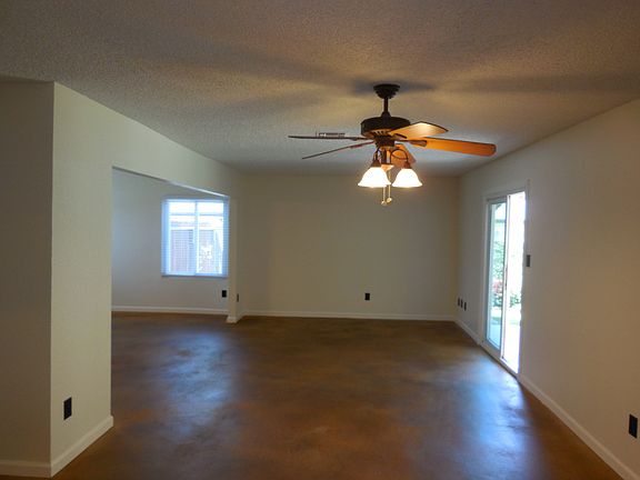 5th image of 5812 Auburn Oaks Dr