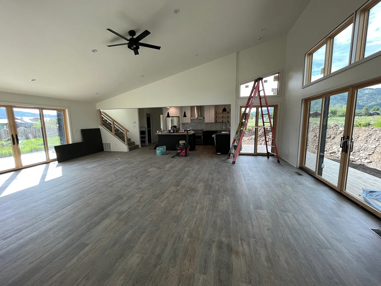 3 bed, 2064 sqft, $4,500 — Photo 4