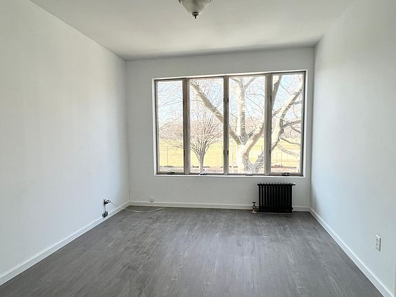 5th image of 8649 14th Ave #3