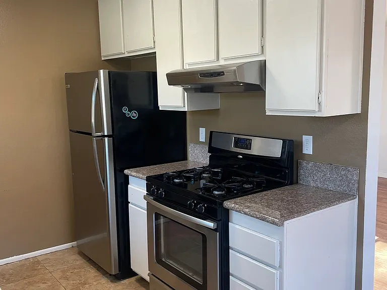 814 Jennifer Ln #C — Photo 9