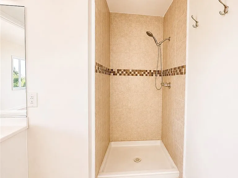 1180 Langley Way — Photo 25