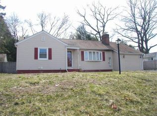 75 Balboa Dr, Springfield, MA 01119