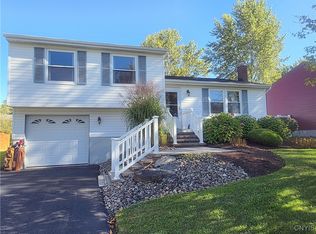 8129 Firenze Ln, Clay, NY 13041