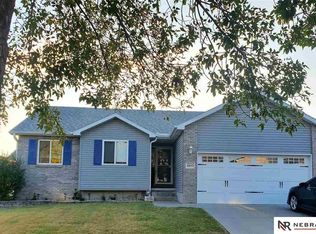 2643 SW 16th St, Lincoln, NE 68522