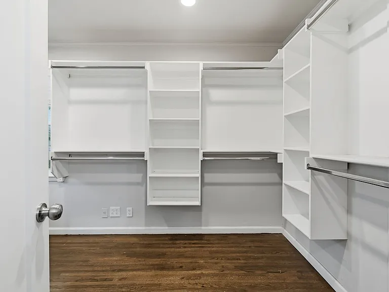 3325 S Yorktown Ave — Photo 16