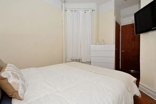 Rented by Eisenberg Exclusives | media 70