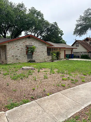 4514 Temple Hl Photo 1