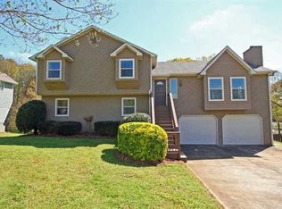 18 Bramblewood Trl, Cartersville, GA 30120