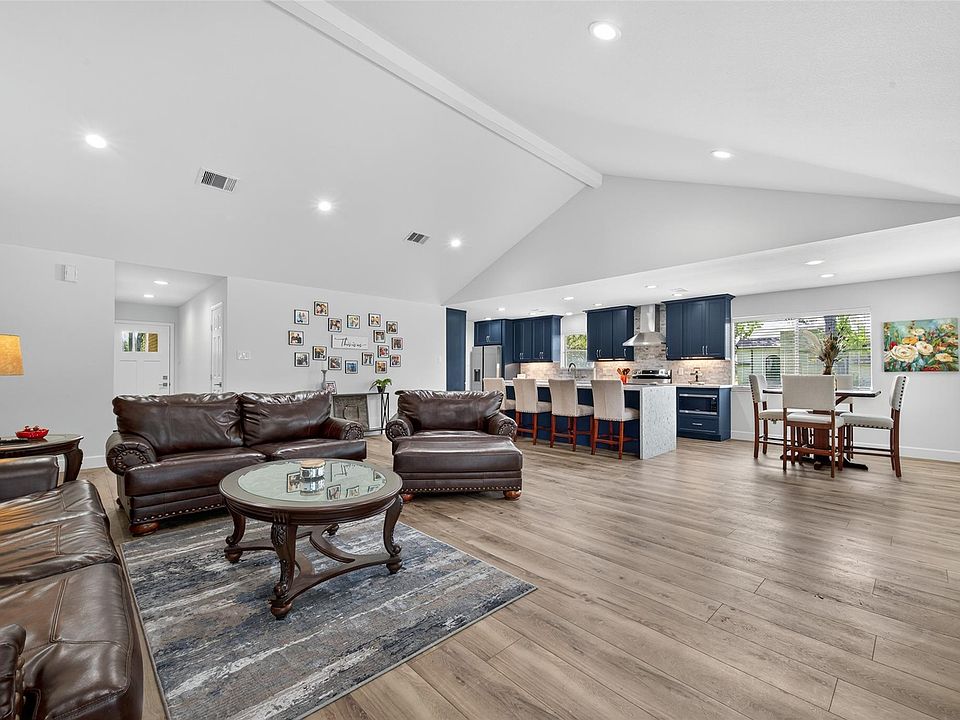 1st image of 2210 Creek Rd