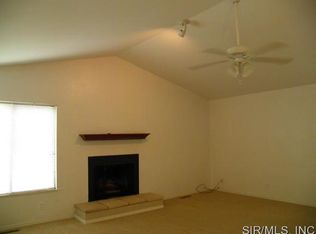 18 Innsbruck Ln, Shiloh, IL 62221