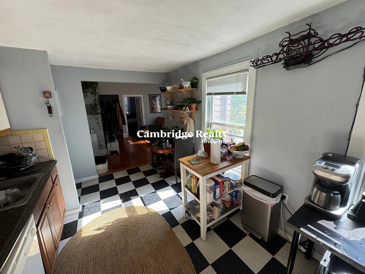 2 bed, 1.0 bath, $3,300 — Photo 4