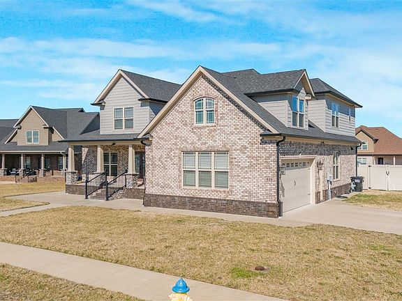 2nd image of 635 Montrose Dr